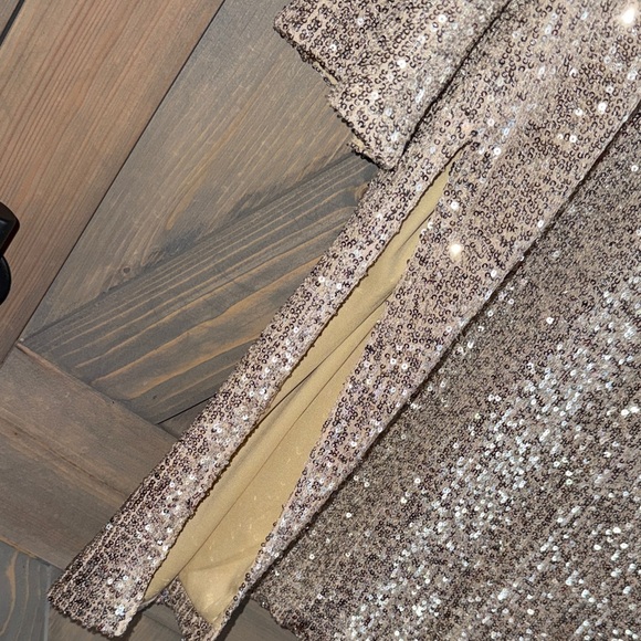 By Together Sparkling Sequin Robe - Picture 5 of 5